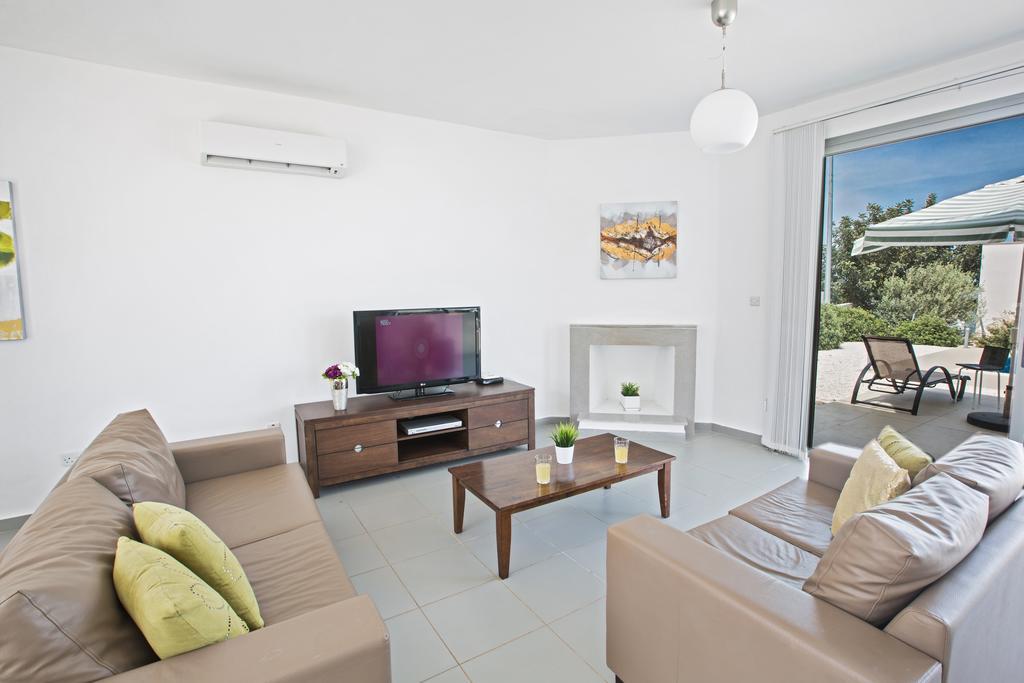 Esprit Villa 26 Latchi Polis Room photo